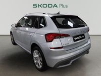 Usado Skoda Kamiq Style 150 CV (110 kW) 2022 Gris / plata SUV