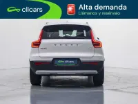 Usado Volvo XC40 Plus 179 CV (131 kW) 2023 Blanco SUV
