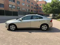 Usado Volvo S60 Momentum 150 CV (110 kW) 2016 Beige Berlina