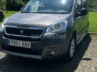 Usado Peugeot Partner Tepee Active 110 CV (80 kW) 2018 Gris / plata Monovolumen