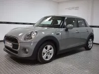 Usado Mini ONE 102 CV (75 kW) 2018 Gris Utilitario