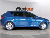 Usado Seat Leon Reference 105 CV (77 kW) 2015 Azul Berlina