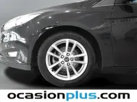 Usado Ford Focus Trend+ 125 CV (91 kW) 2015 Negro Utilitario