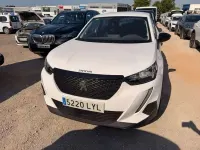 Usado Peugeot 2008 Active 110 CV (80 kW) 2022 Blanco SUV
