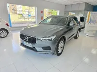 Usado Volvo XC60 Momentum 197 CV (144 kW) 2021 Gris / plata SUV
