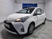 Usado Toyota Yaris Hybrid Active 100 CV (73 kW) 2020 Blanco Utilitario