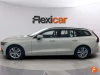 Usado Volvo V60 Kinetic 150 CV (110 kW) 2019 Blanco Familiar