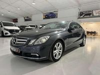 Usado Mercedes E250 Elegance 204 CV (150 kW) 2010 Gris / plata Coupe