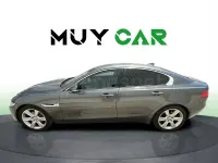 Usado Jaguar XE Pure 180 CV (132 kW) 2018 Gris Berlina