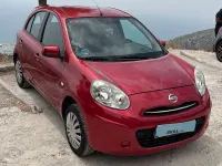 Usado Nissan Micra Acenta 80 CV (58 kW) 2013 Rojo Utilitario