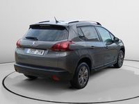 Usado Peugeot 2008 Style 110 CV (80 kW) 2017 Gris / plata SUV