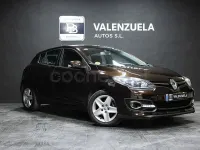 Usado Renault Mégane III Business 95 CV (69 kW) 2014 Marrón Berlina