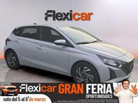 Usado Hyundai i20 84 CV (61 kW) 2024 Gris Utilitario