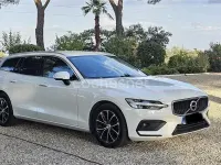 Usado Volvo V60 Momentum 150 CV (110 kW) 2019 Blanco Familiar