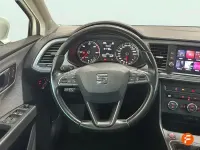 Usado Seat Leon Style 115 CV (84 kW) 2020 Blanco Berlina