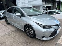 Usado Toyota Corolla Active 122 CV (89 kW) 2022 Gris / plata Berlina