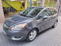 Usado Opel Meriva Selective 120 CV (88 kW) 2016 Gris / plata Monovolumen