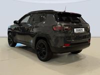 Usado Jeep Compass Night Eagle 131 CV (96 kW) 2022 Gris SUV