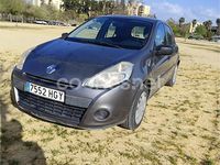 Usado Renault Clio II 75 CV (55 kW) 2011 Gris / plata Berlina