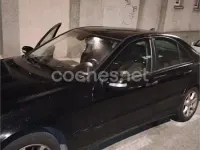 Usado Mercedes C200 Elegance 116 CV (85 kW) 2004 Negro Berlina
