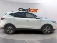 Käytetty MG ZS Comfort 106 HP (77 kW) 2023 Valkoinen Katumaasturi