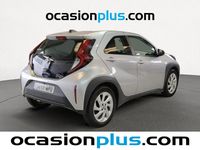 Usado Toyota Aygo X Play 72 CV (52 kW) 2024 Gris / plata SUV