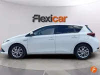 Usado Toyota Auris Hybrid Active 136 CV (100 kW) 2018 Blanco Utilitario