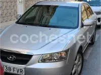 Usado Hyundai Sonata Comfort 140 CV (102 kW) 2007 Gris / plata Berlina
