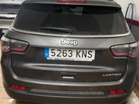 Usado Jeep Compass Limited 140 CV (102 kW) 2018 Gris / plata SUV
