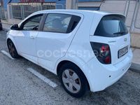 Usado Chevrolet Aveo LT 75 CV (55 kW) 2013 Blanco Berlina