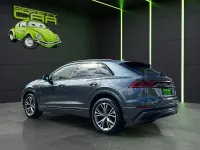 Usado Audi Q8 Ambiente 286 CV (210 kW) 2021 Gris / plata SUV