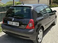Usado Renault Clio II Expression 65 CV (47 kW) 2003 Negro Berlina