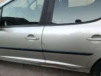Usado Peugeot 207 73 CV (53 kW) 2008 Gris Berlina