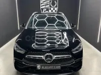 Usado Mercedes GLA180 136 CV (100 kW) 2022 Negro SUV