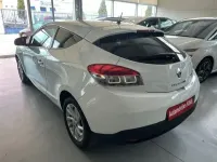 Usado Renault Mégane LIMITED 95 CV (69 kW) 2014 Blanco Coupe