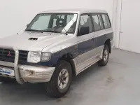 Usado Mitsubishi Montero Select 125 CV (91 kW) 2000 Gris / plata SUV