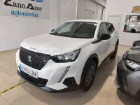 Usado Peugeot 2008 Active 110 CV (80 kW) 2022 Blanco SUV