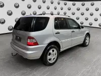 Usado Mercedes ML270 163 CV (119 kW) 2003 Gris / plata SUV