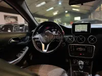 Usado Mercedes A180 Urban 109 CV (80 kW) 2014 Gris / plata Berlina