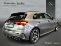 Usado Mercedes A180 109 CV (80 kW) 2024 Gris Utilitario