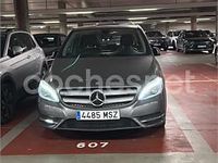 Usado Mercedes B180 116 CV (85 kW) 2013 Gris / plata Monovolumen