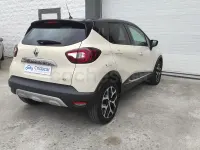 Usado Renault Captur Zen 110 CV (80 kW) 2017 Beige SUV