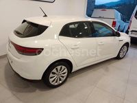 Usado Renault Mégane IV Life 115 CV (84 kW) 2021 Blanco Berlina