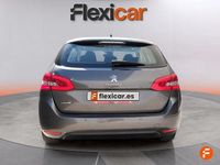 Usado Peugeot 308 Allure 130 CV (95 kW) 2020 Gris / plata Berlina