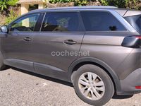 Usado Peugeot 5008 Active 120 CV (88 kW) 2017 Gris / plata SUV