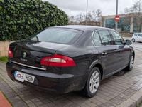 Usado Skoda Superb Elegance 160 CV (117 kW) 2011 Negro Berlina