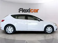 Usado Seat Leon Reference 90 CV (66 kW) 2019 Blanco Berlina