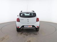 Usado Dacia Sandero Comfort 90 CV (66 kW) 2019 Blanco Utilitario