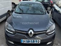 Usado Renault Mégane LIMITED 115 CV (84 kW) 2015 Gris / plata Berlina