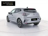 Begagnad Renault Clio V Techno 100 HK (73 kW) 2025 Grå Sedan